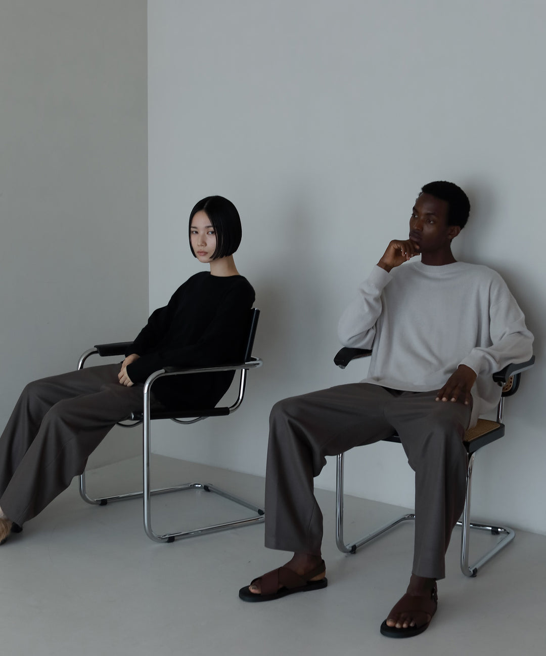 シンプルカシミヤニット