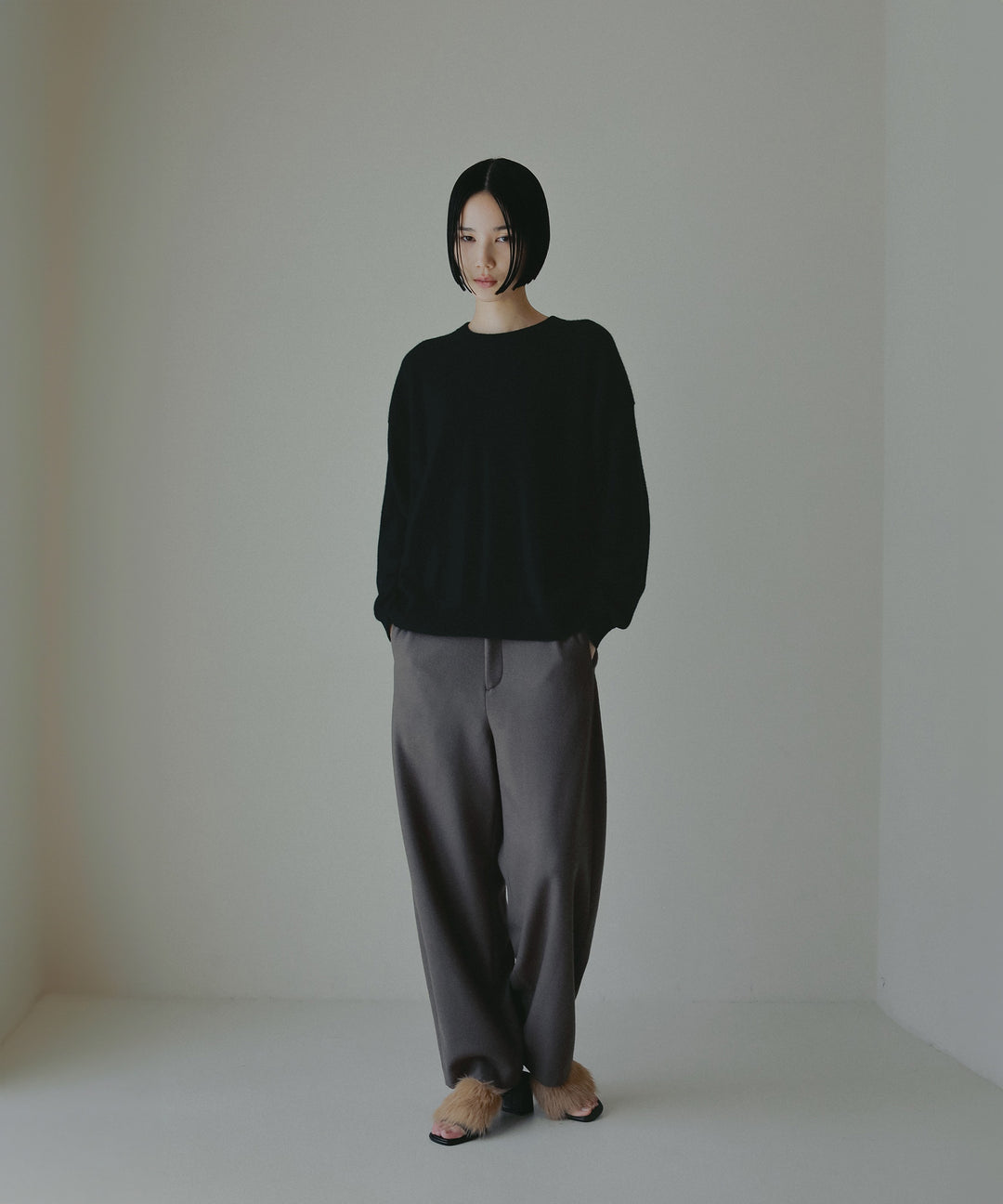 シンプルカシミヤニット