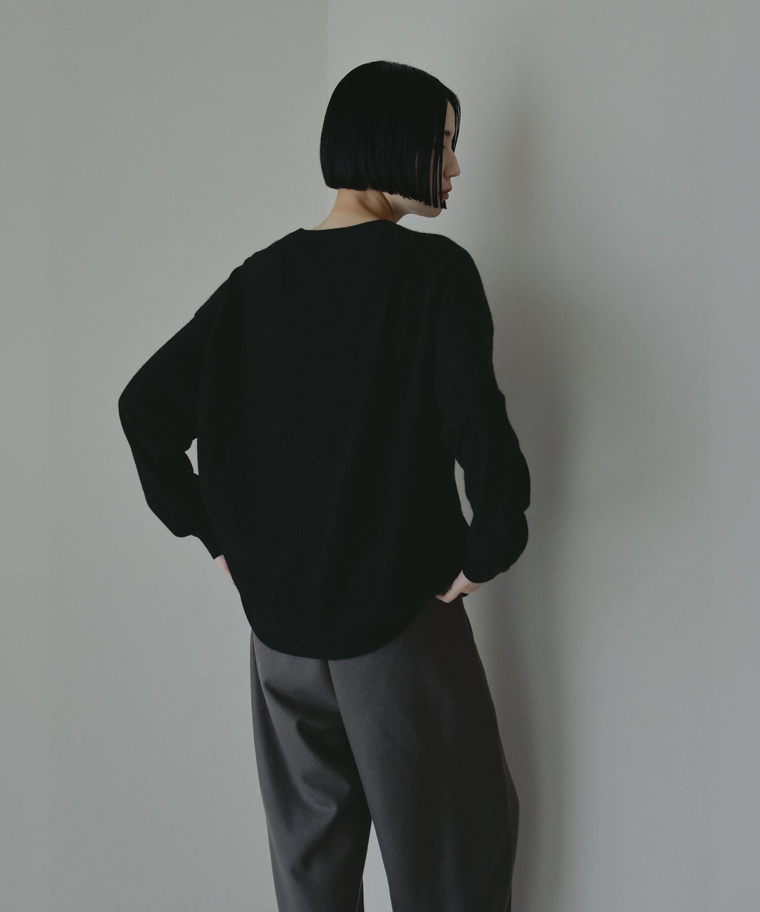 シンプルカシミヤニット