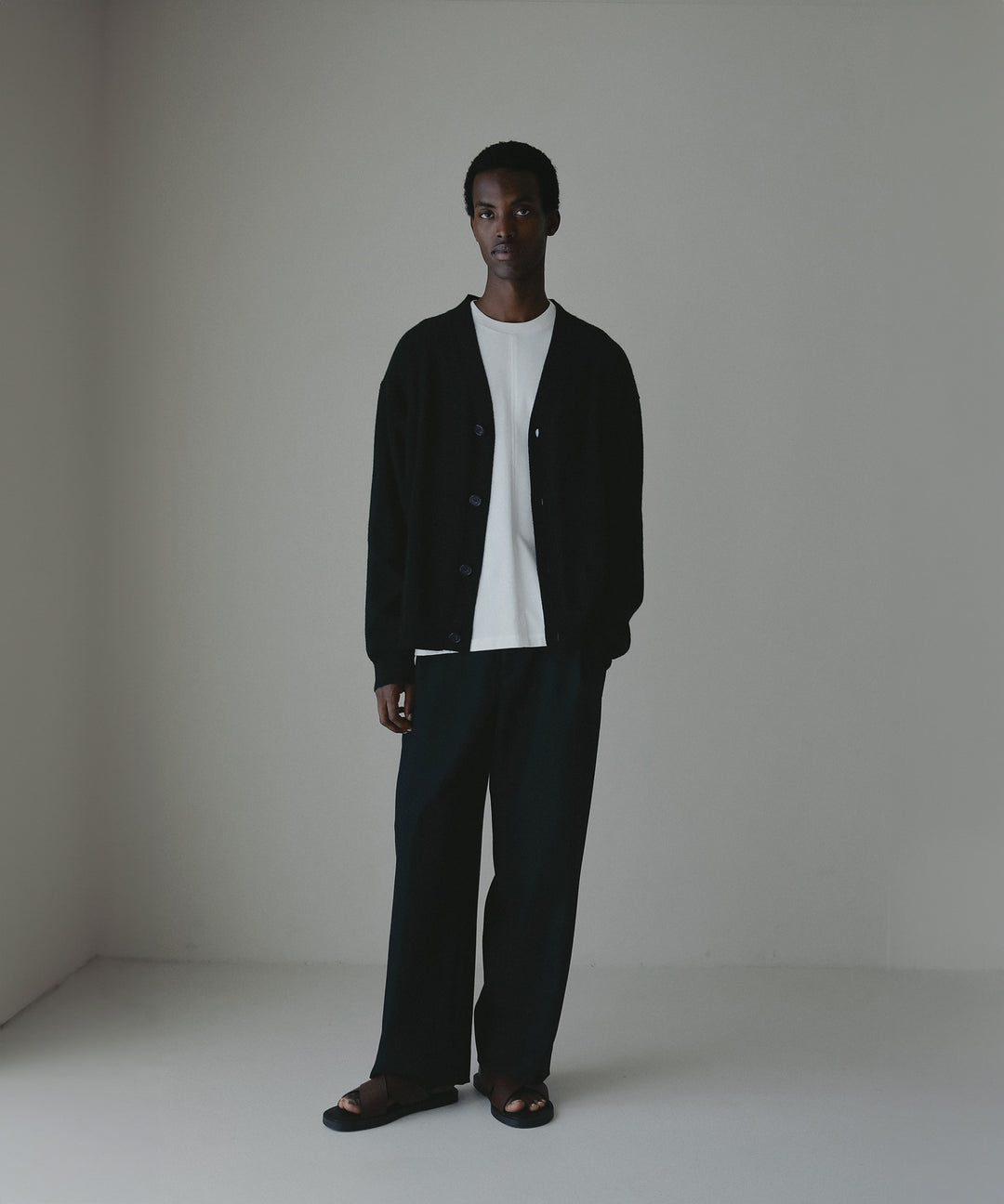 カシミヤVネックカーディガン