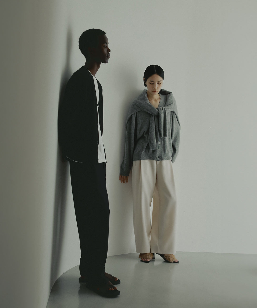 カシミヤVネックカーディガン