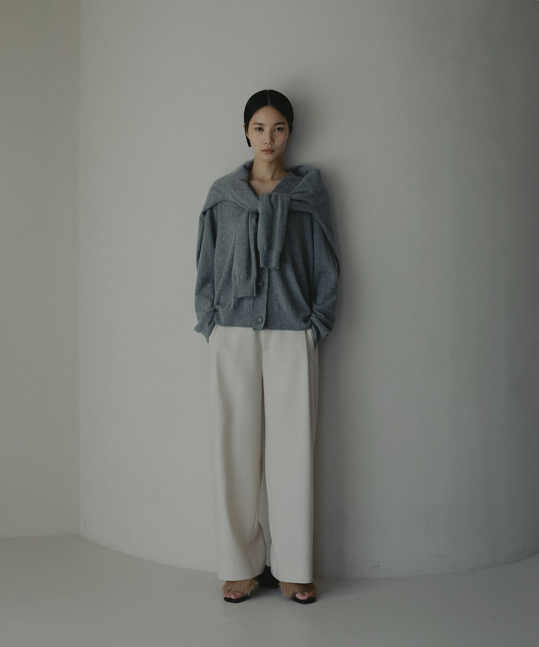 カシミヤVネックカーディガン