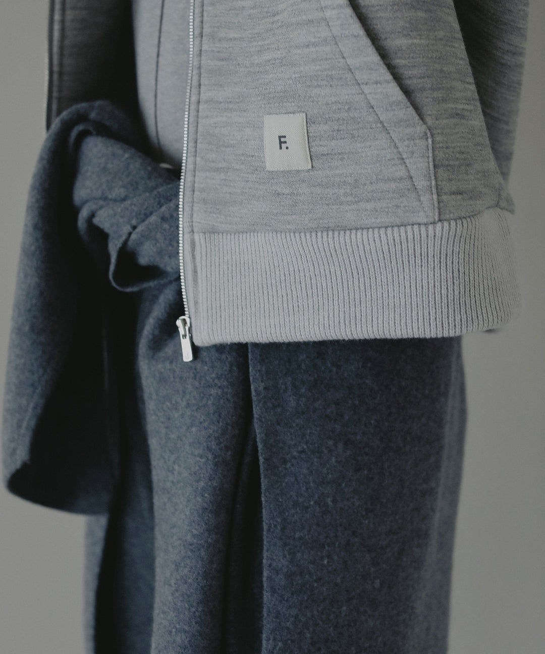 ダブルニットパーカー