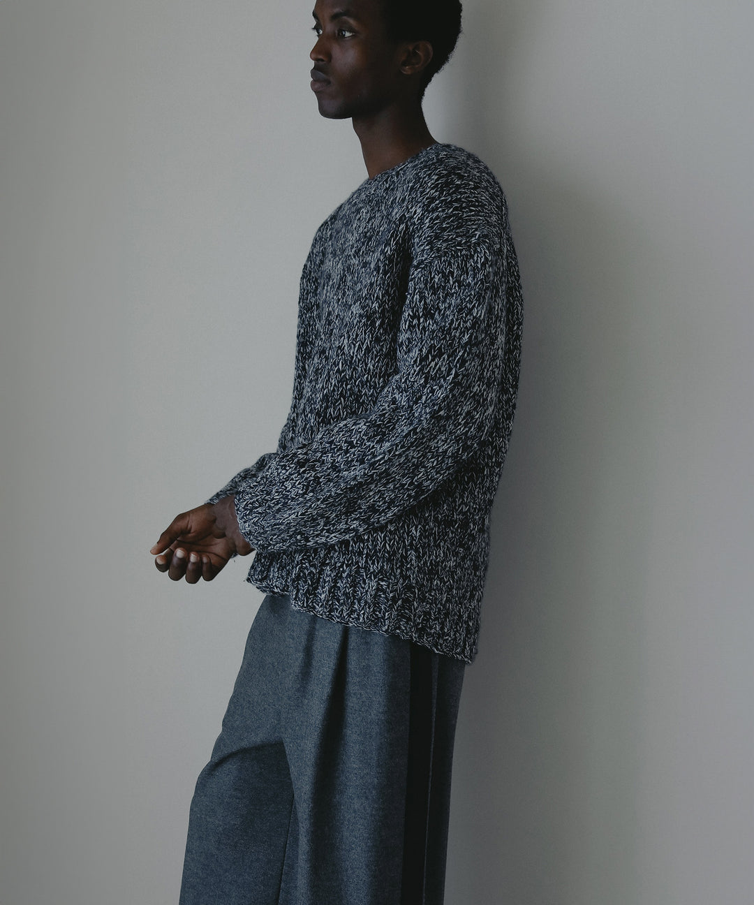 ローゲージボリュームニット