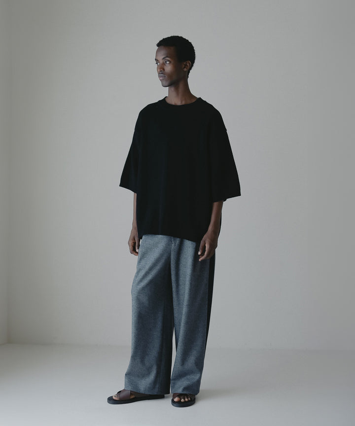 ラインデザインワイドパンツ