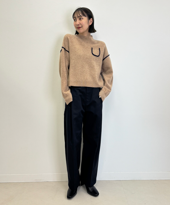 タックワイドテーパードパンツ
