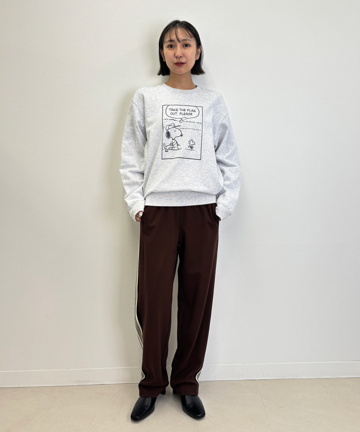 サイドライン入りトラックパンツ