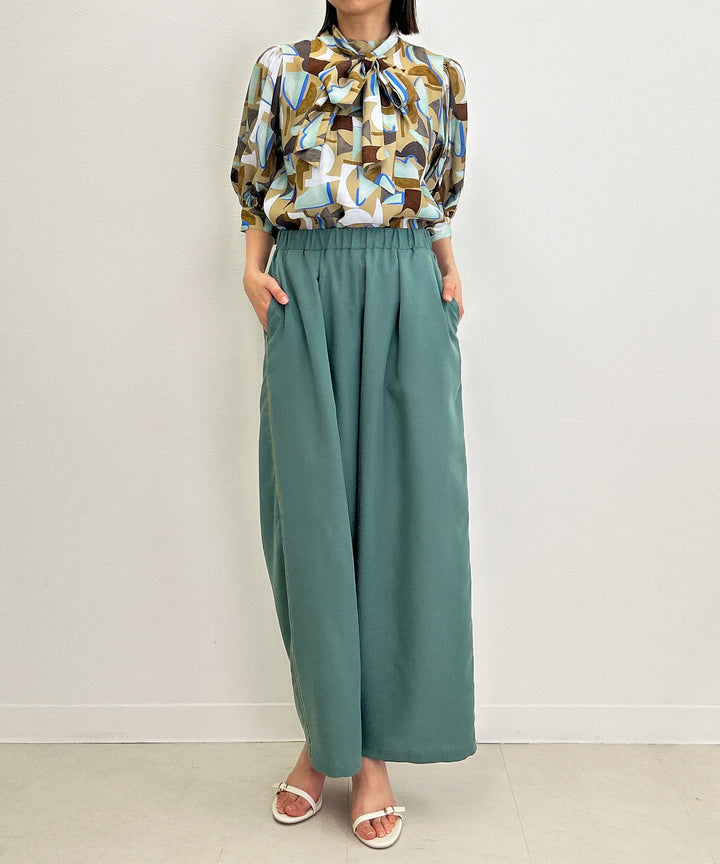 プリントボウタイブラウス