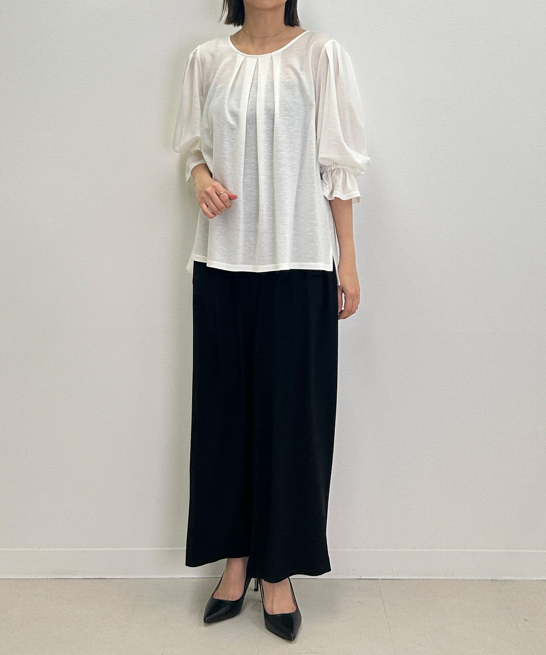 ドレープワイドパンツ