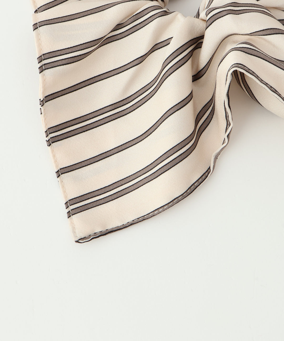 ストライプシュシュ