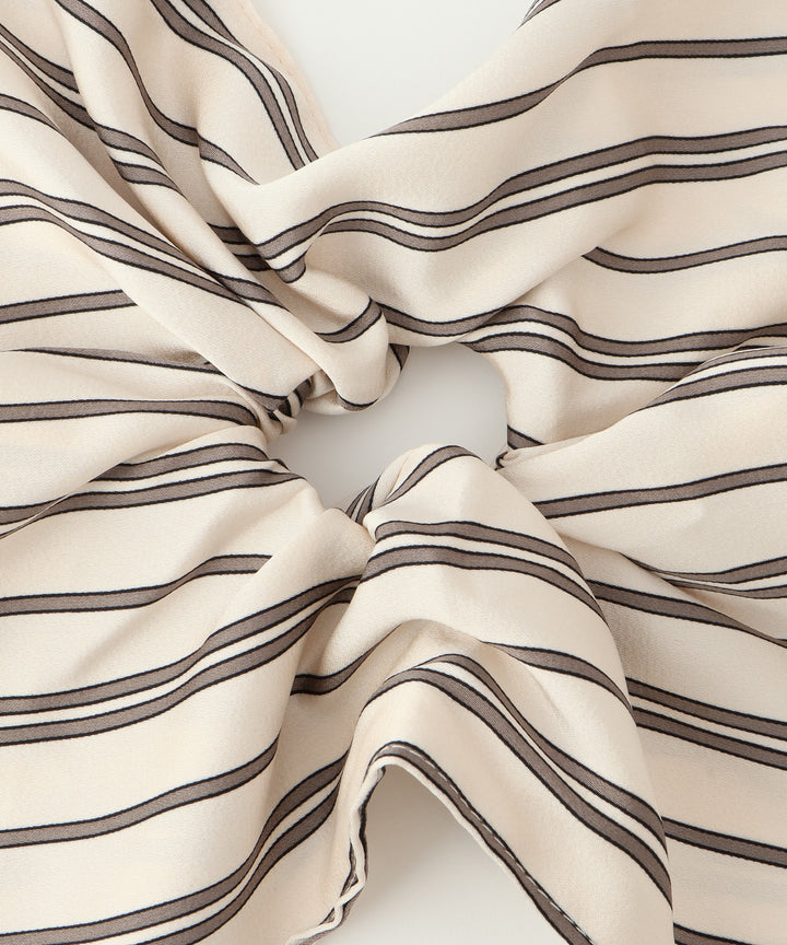 ストライプシュシュ