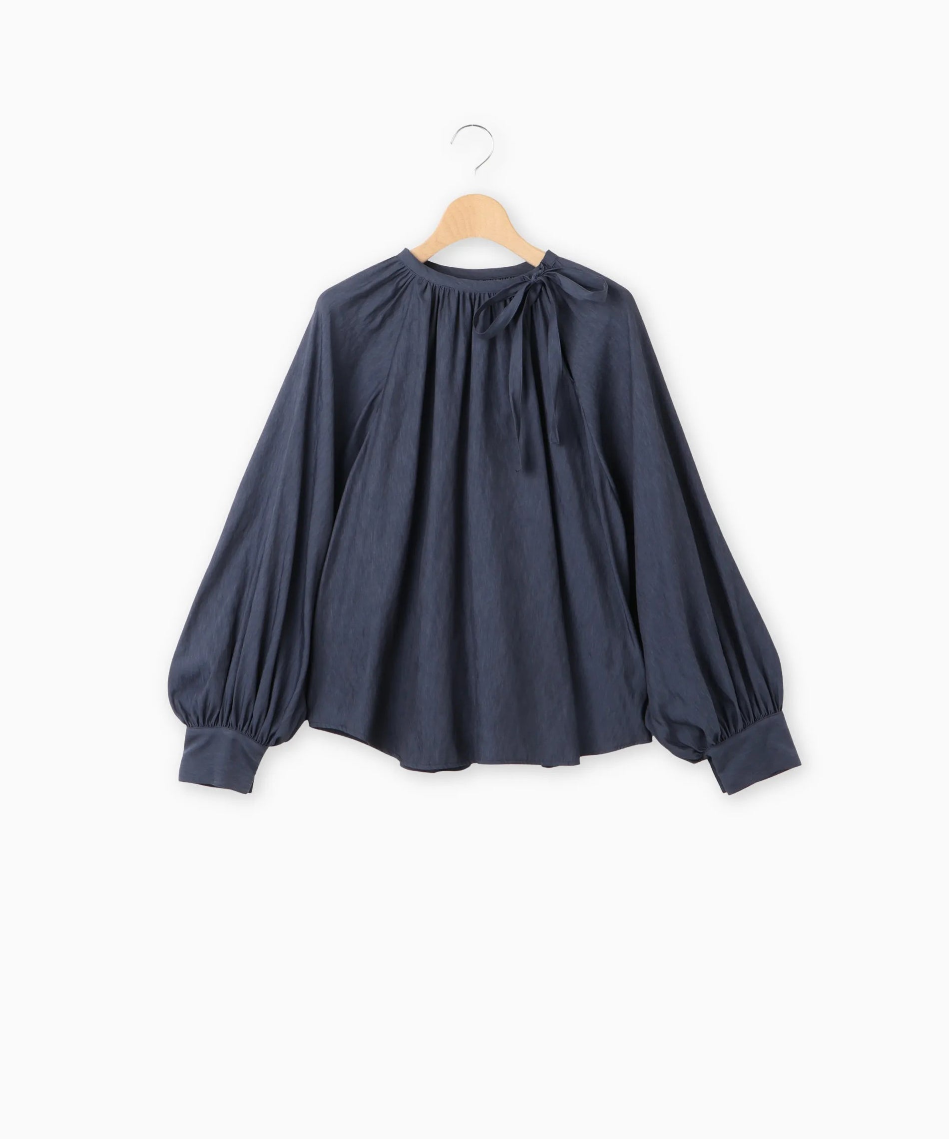 【美品】our 頼れるギャザーブラウス 薄い青 長袖シャツ ギャザー入り ハイネックギャザーブラウス【長袖】 (ABL25145-22) | ANCHOR