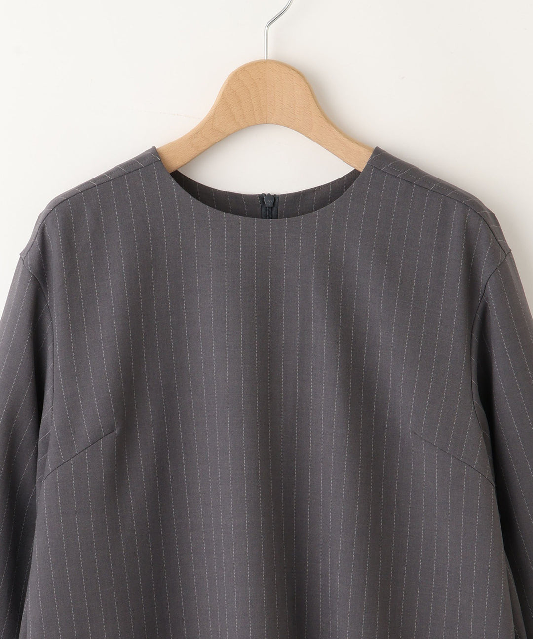 梳毛調シック&シンロングブラウス