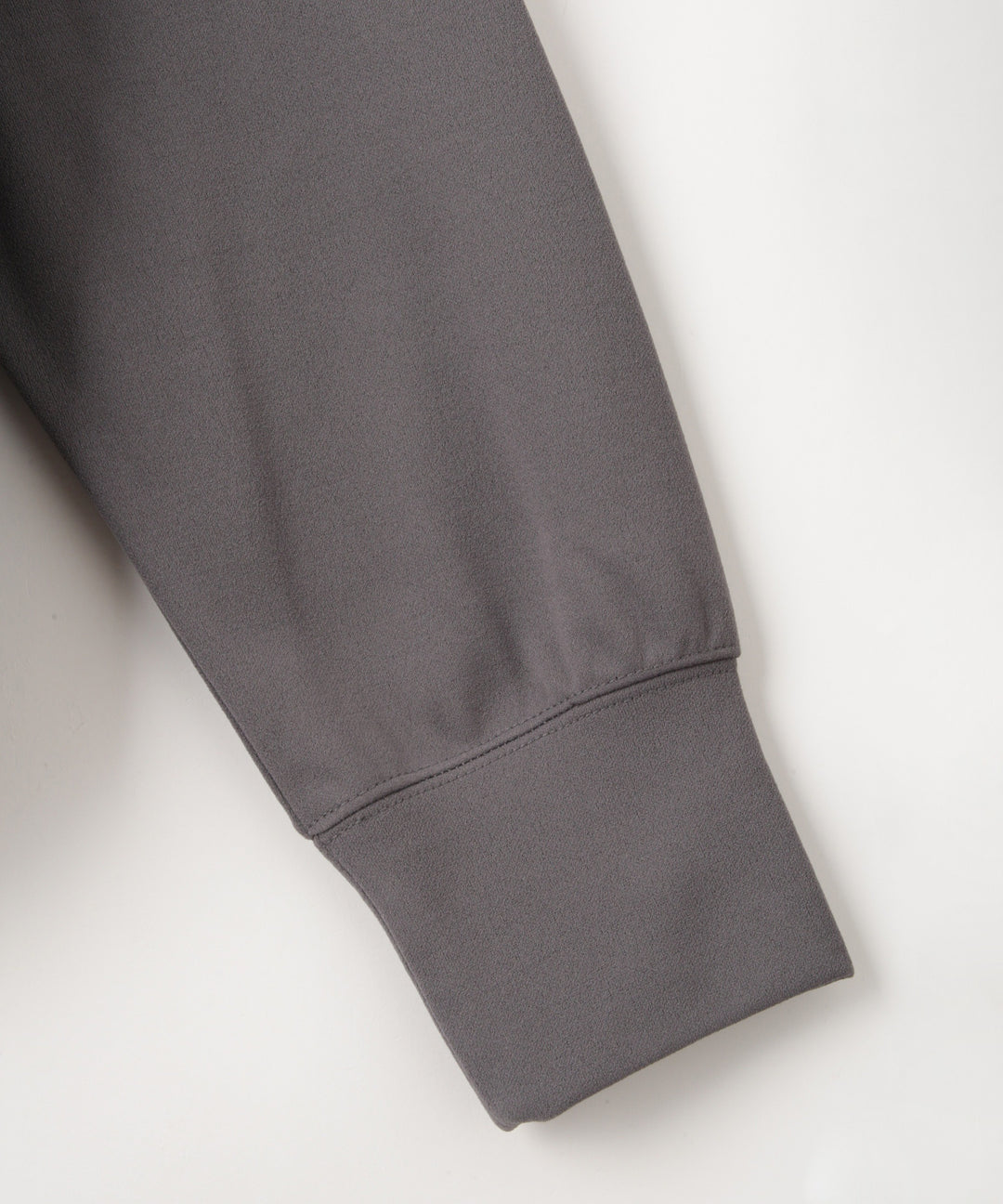 Vネックジャージープルオーバー