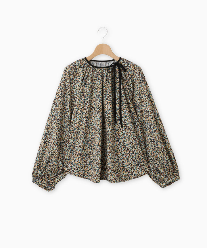 フラワープリントギャザーブラウス