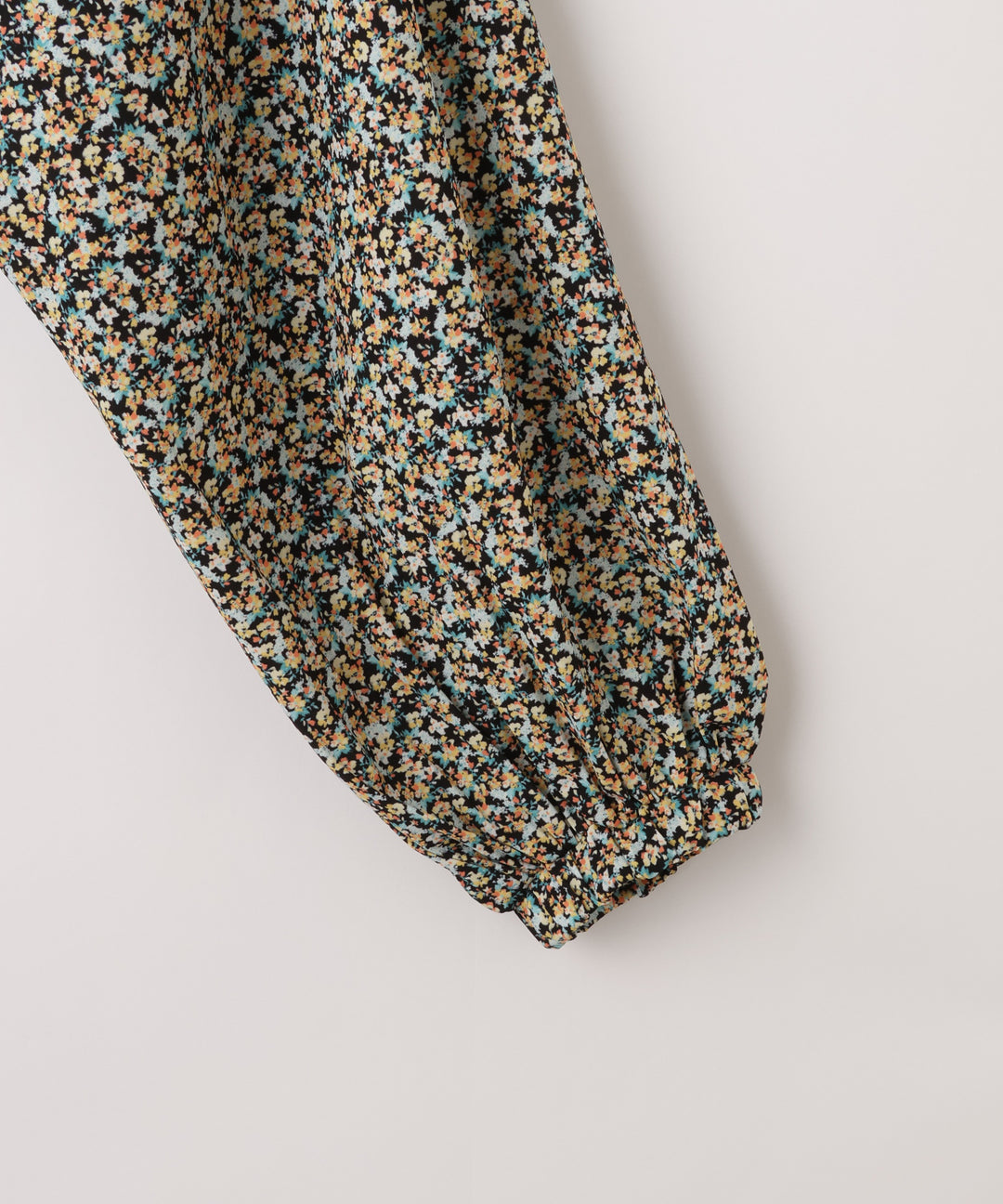 フラワープリントギャザーブラウス