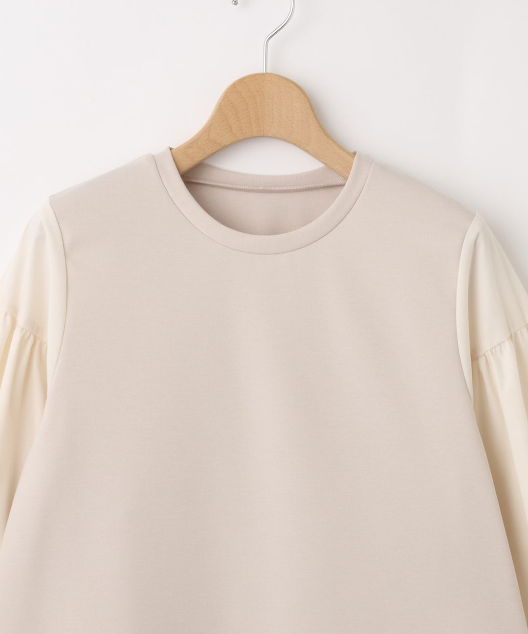 異素材ボリュームスリーブプルオーバー