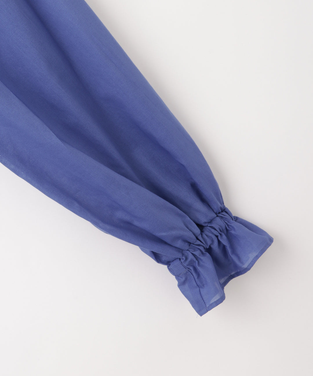 シアービッグカラーギャザーブラウス