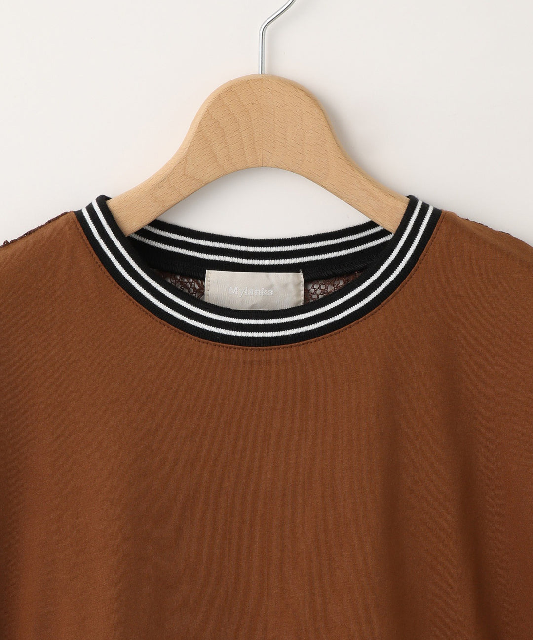 バックレースドロストブラウス