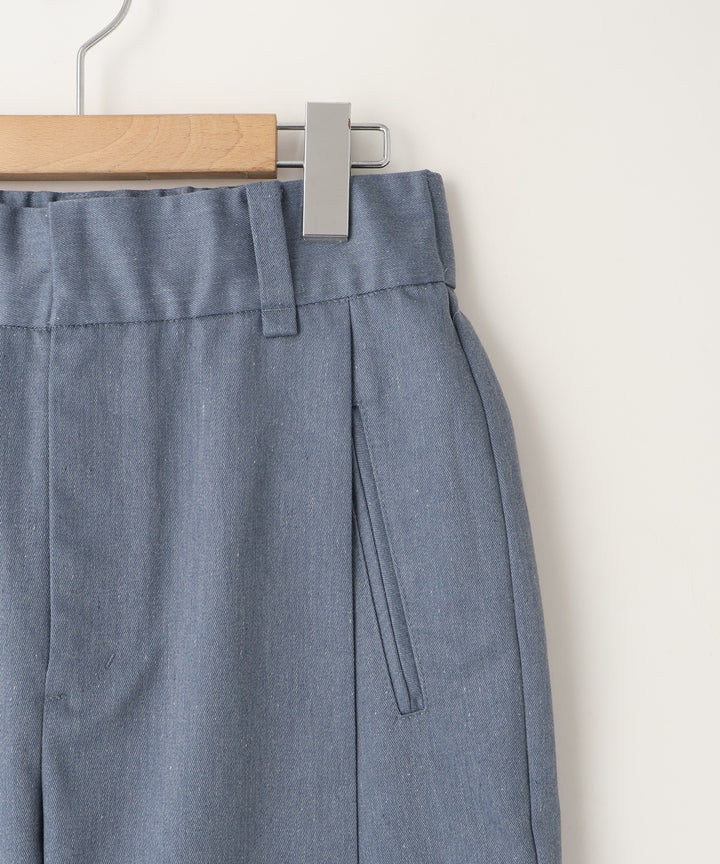 タックワイドテーパードパンツ