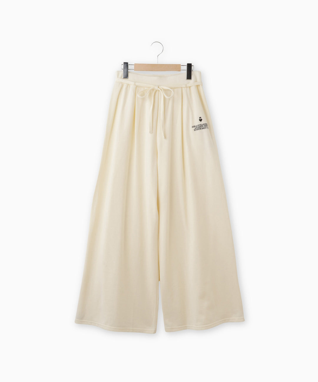 タックワイドシルエットパンツ