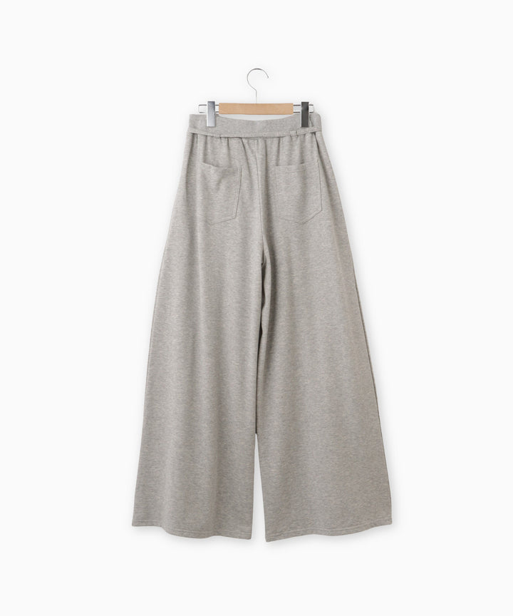 タックワイドシルエットパンツ