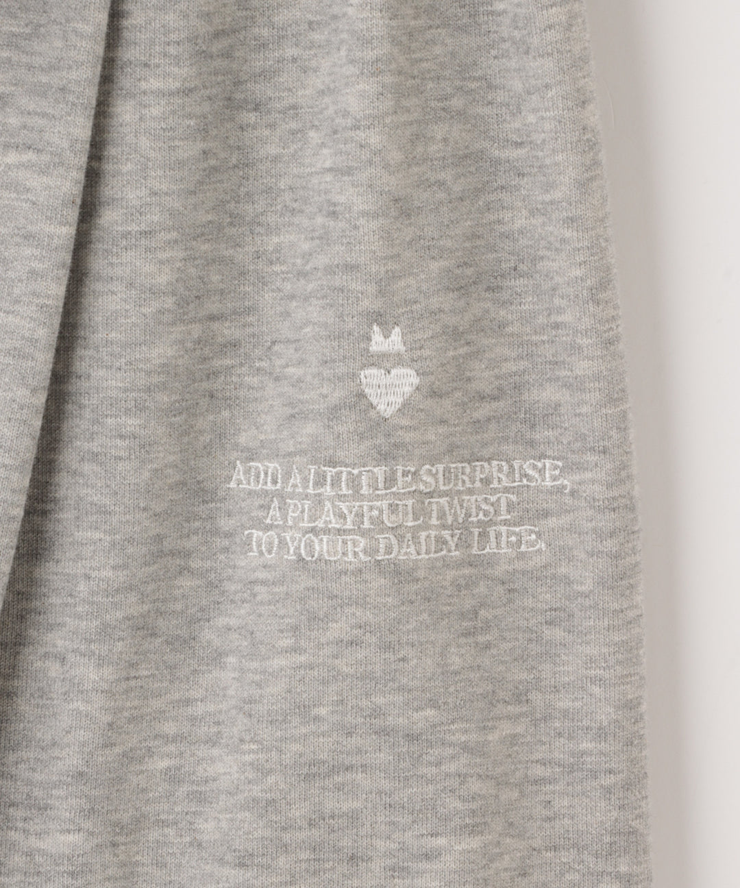 タックワイドシルエットパンツ