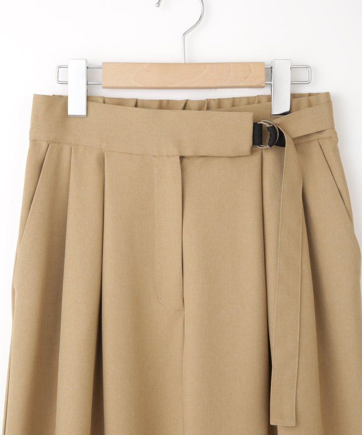 ツータックワイドテーパードパンツ