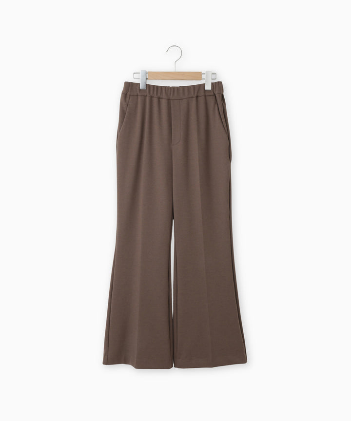 センタープレスフレアパンツ