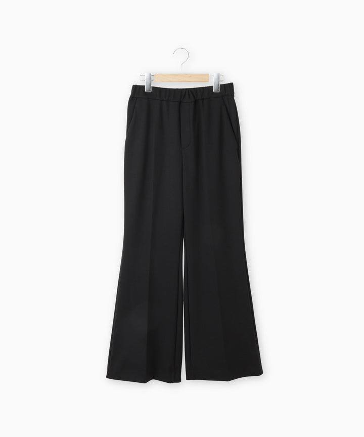 センタープレスフレアパンツ