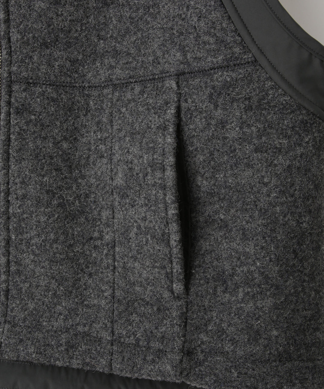 ブークレドッキンブルゾンジレ