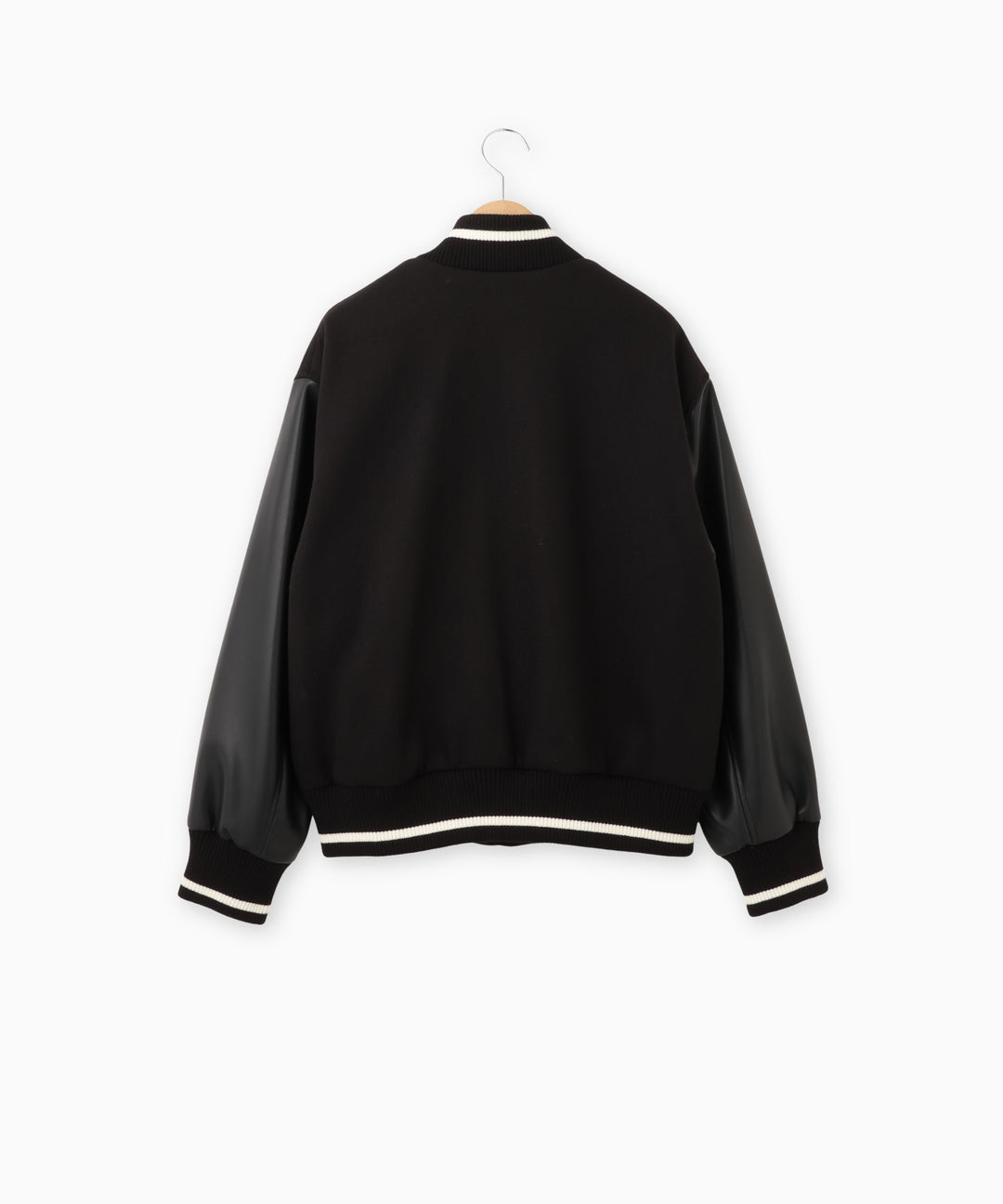 ドッキングスタジャン