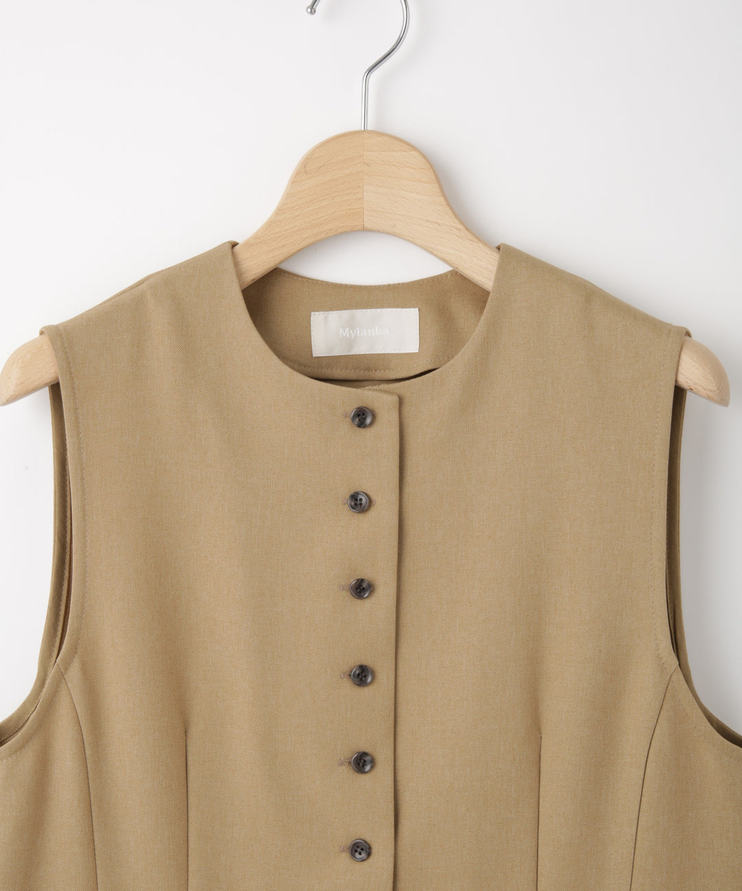 フロントボタンノースリーブジレ