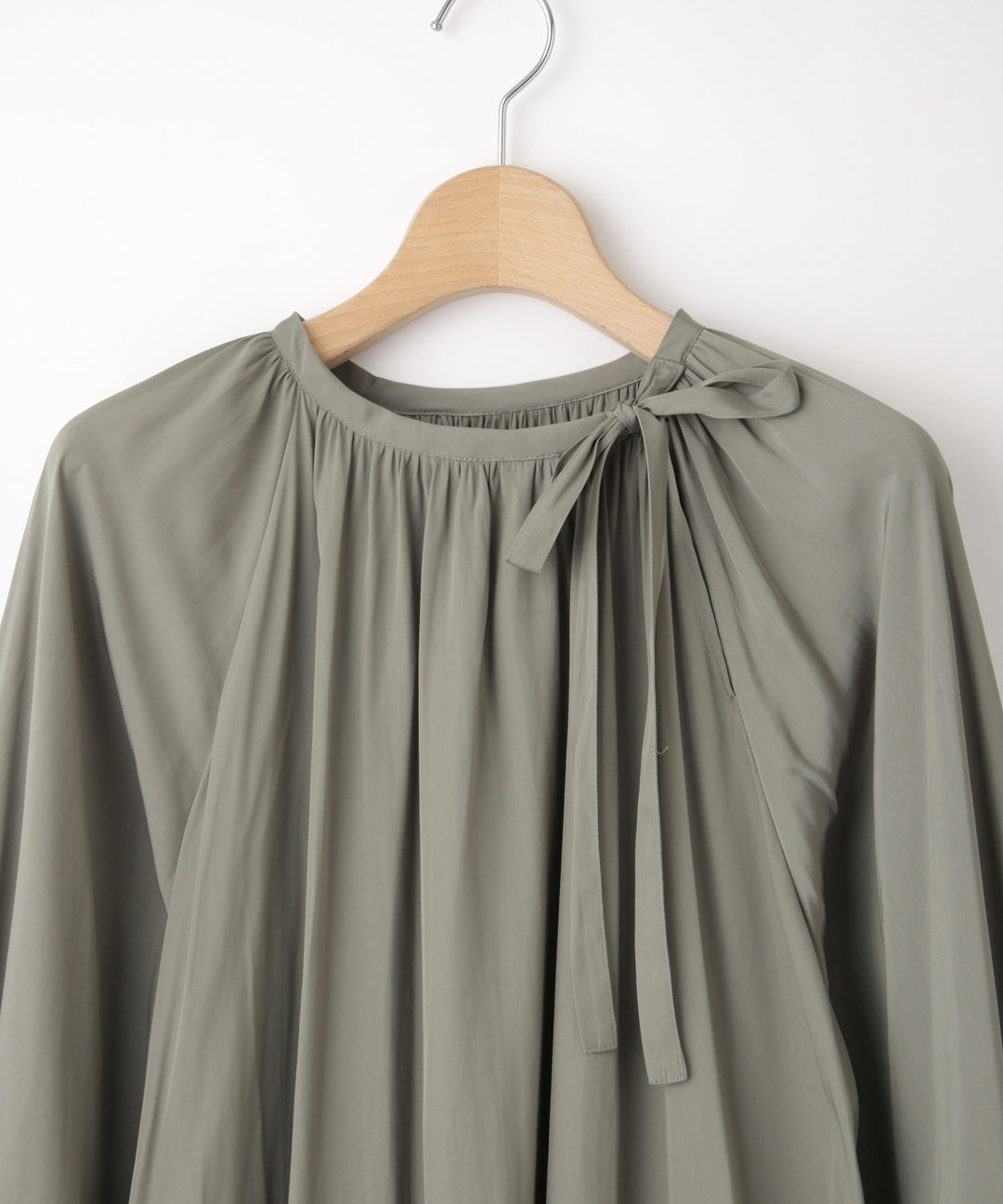 ギャザードタイリボンワンピース