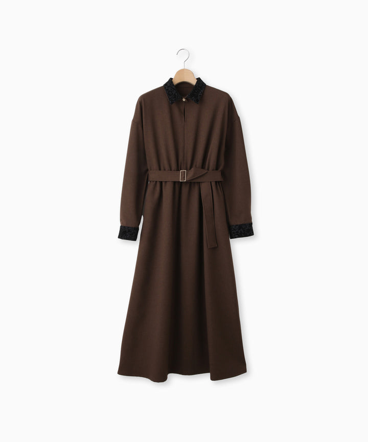 フロッキー襟フィット＆フレアワンピース