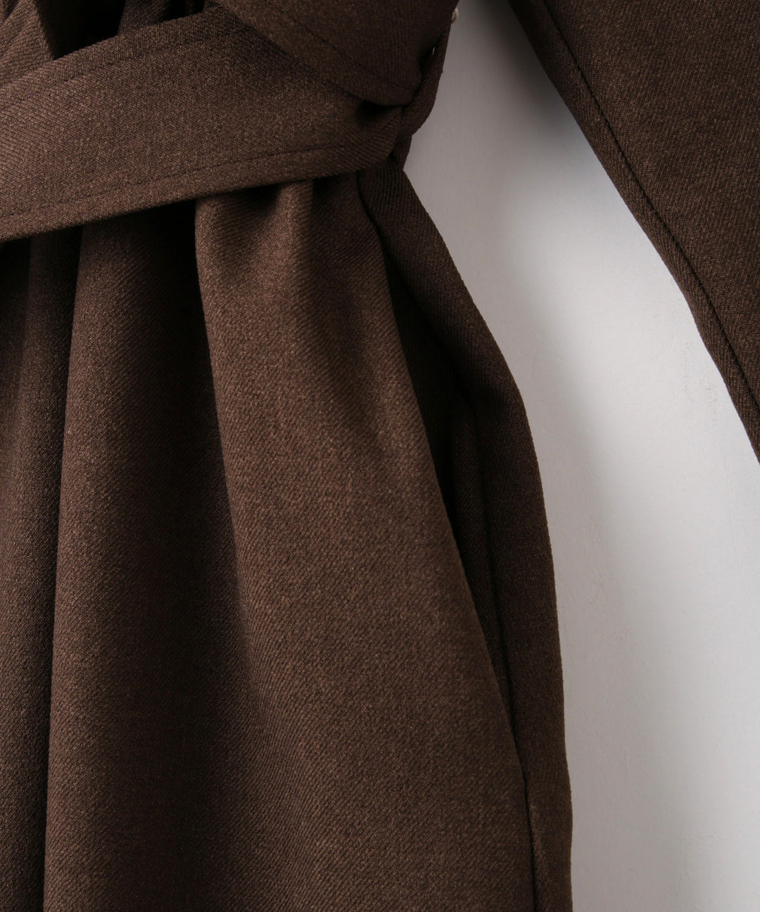 フロッキー襟フィット＆フレアワンピース