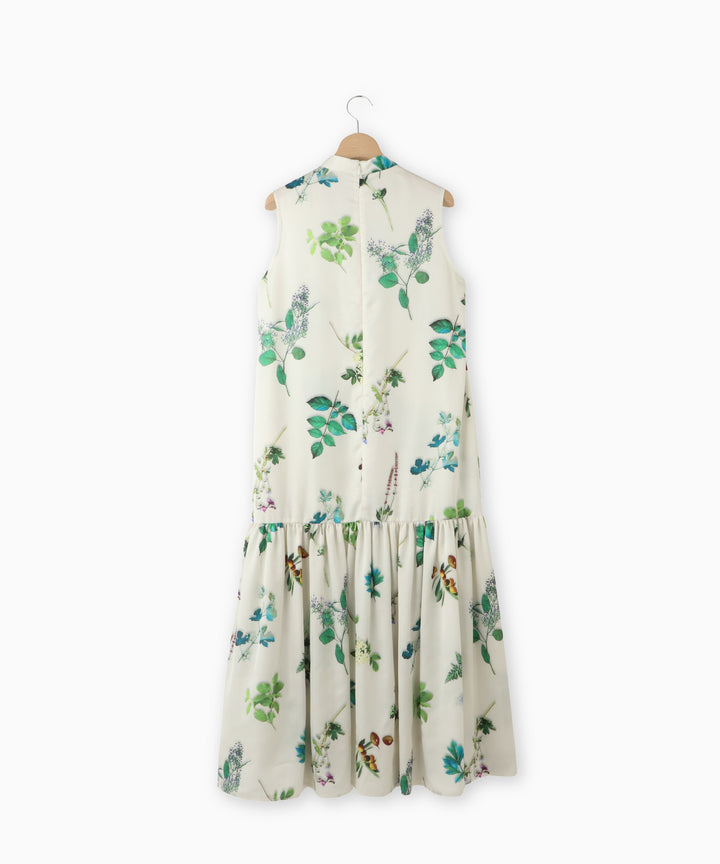 ボタニカルプリントノースリーブワンピース