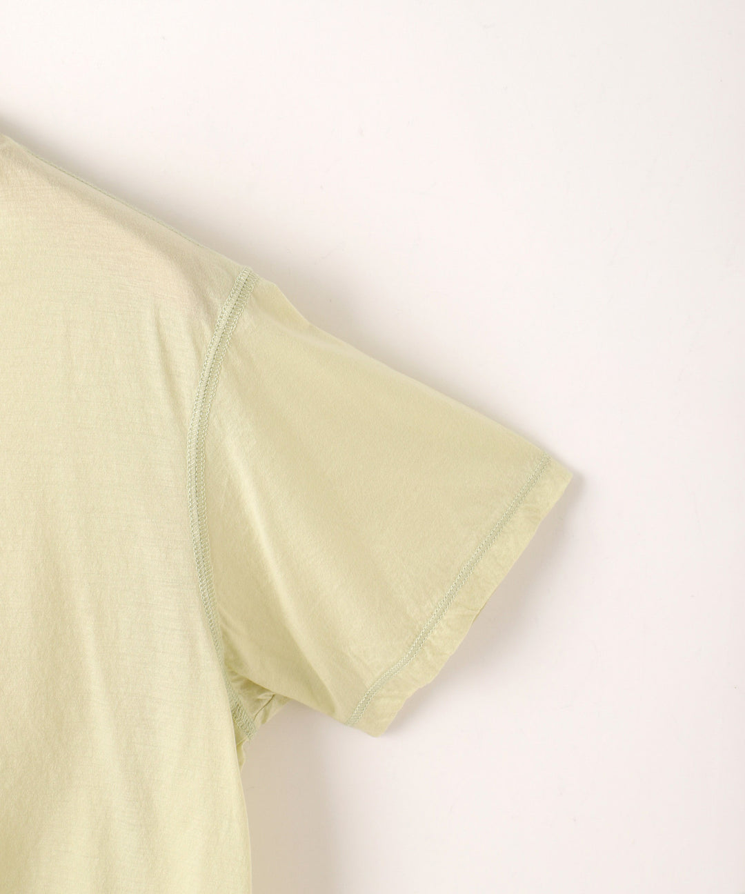 シンプルTシャツ