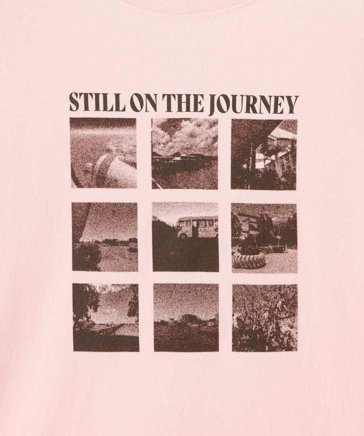 モノトーンプリントTシャツ