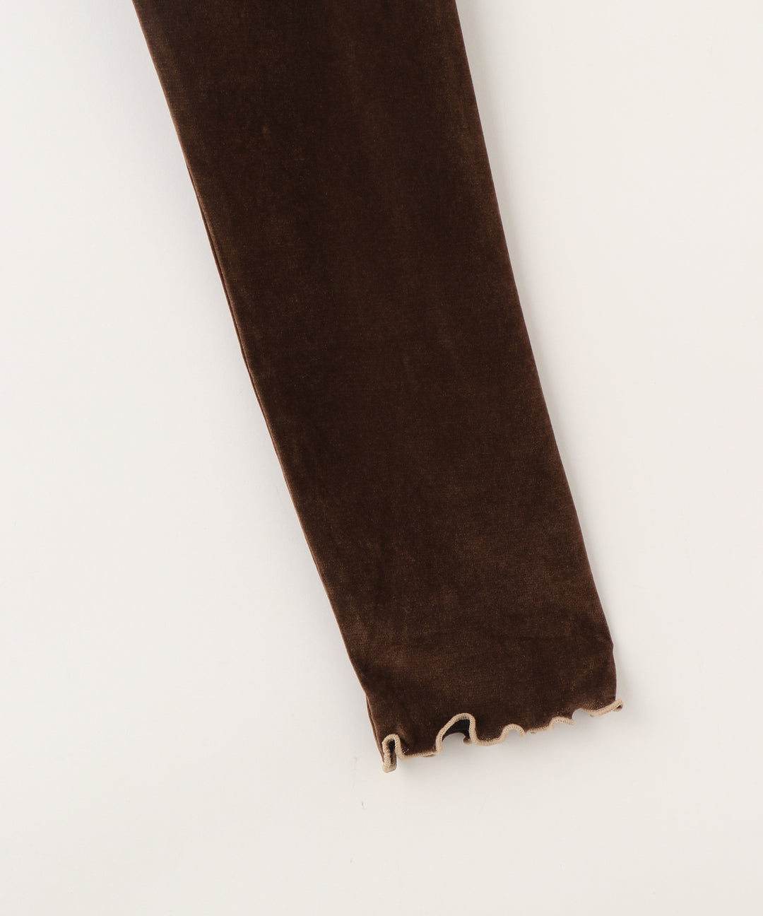 ベロアハイネックトップス