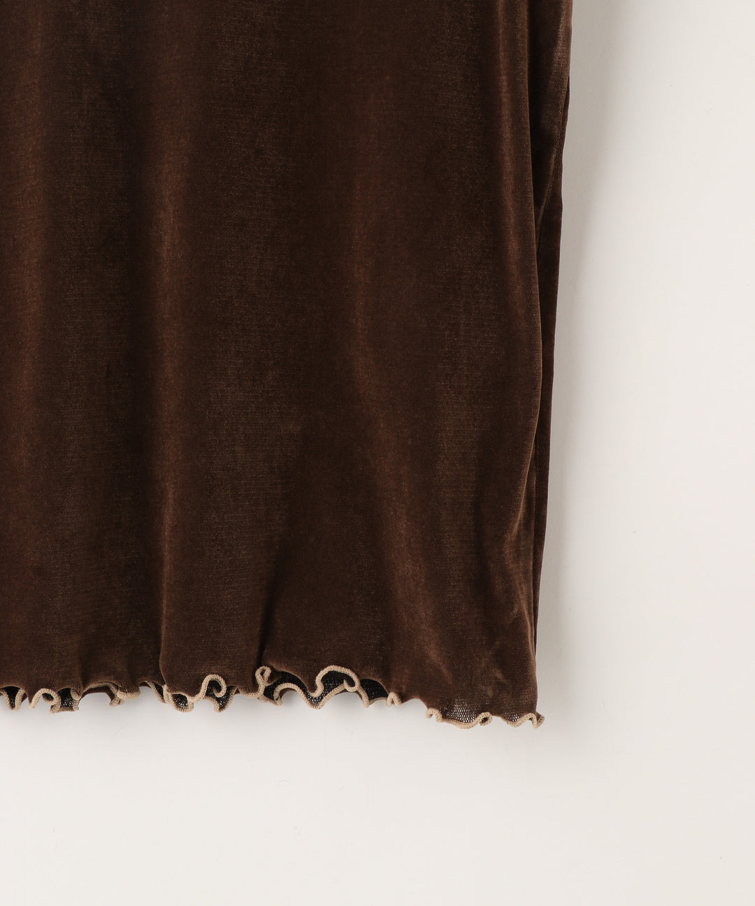 ベロアハイネックトップス