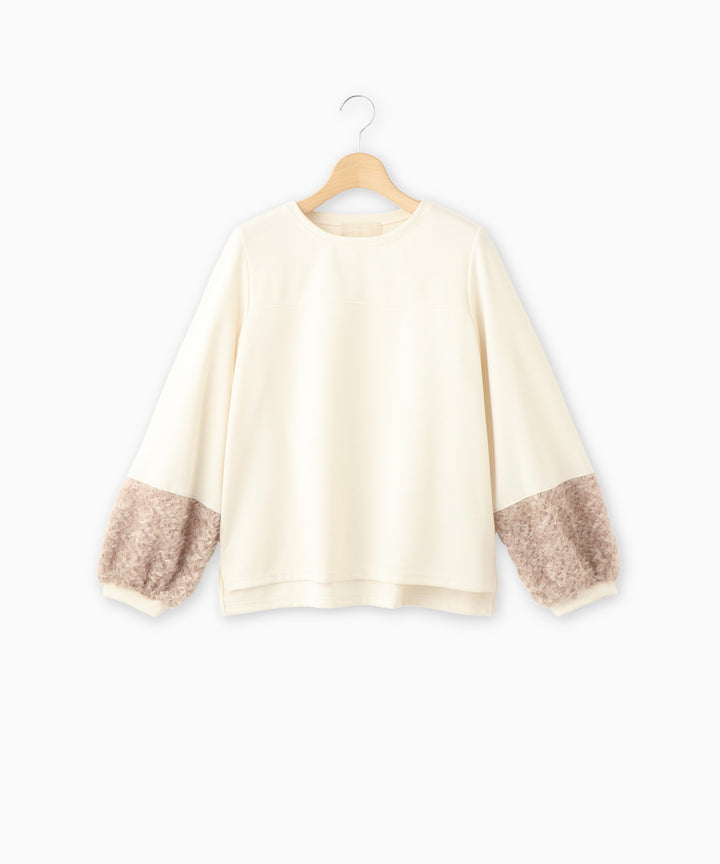 フェザースリーブポンチトップス