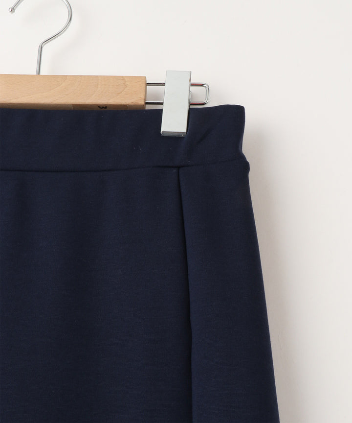 フェザーヘムポンチスカート