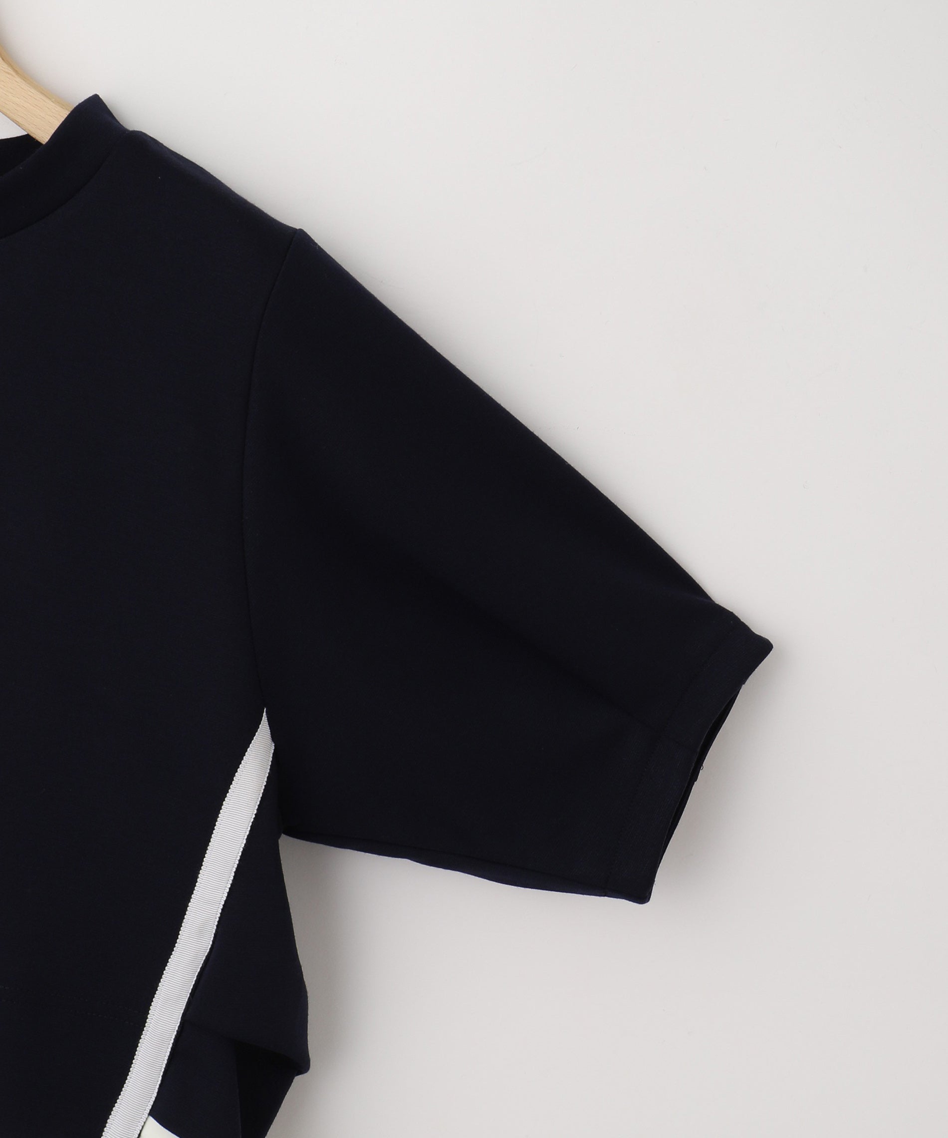 ラインデザインレイヤードトップス – FACE SANS FARD