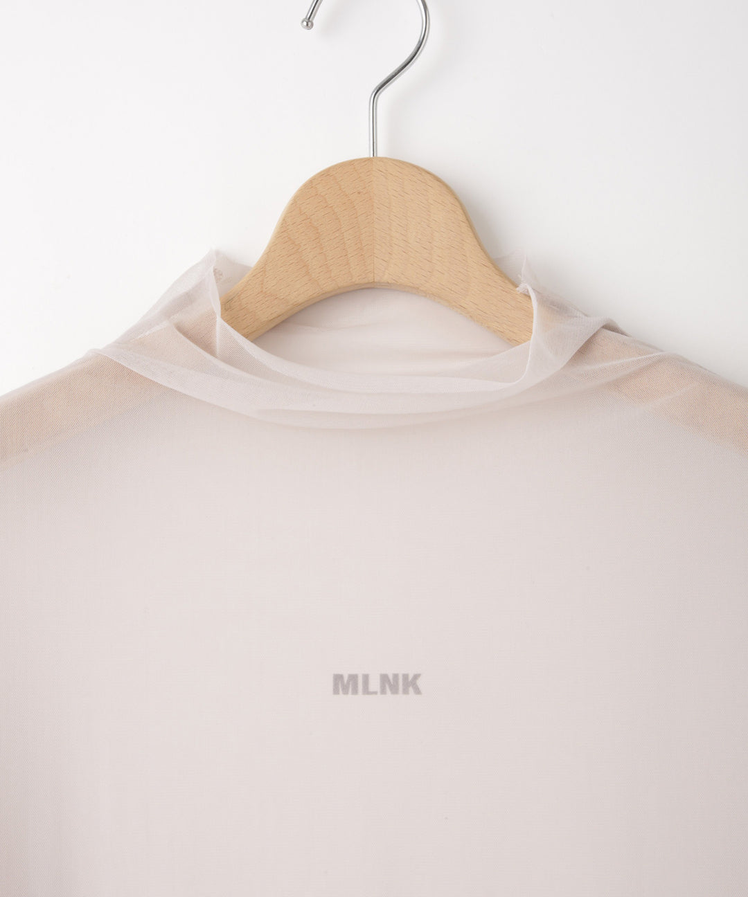 ロゴ入りチュールトップス