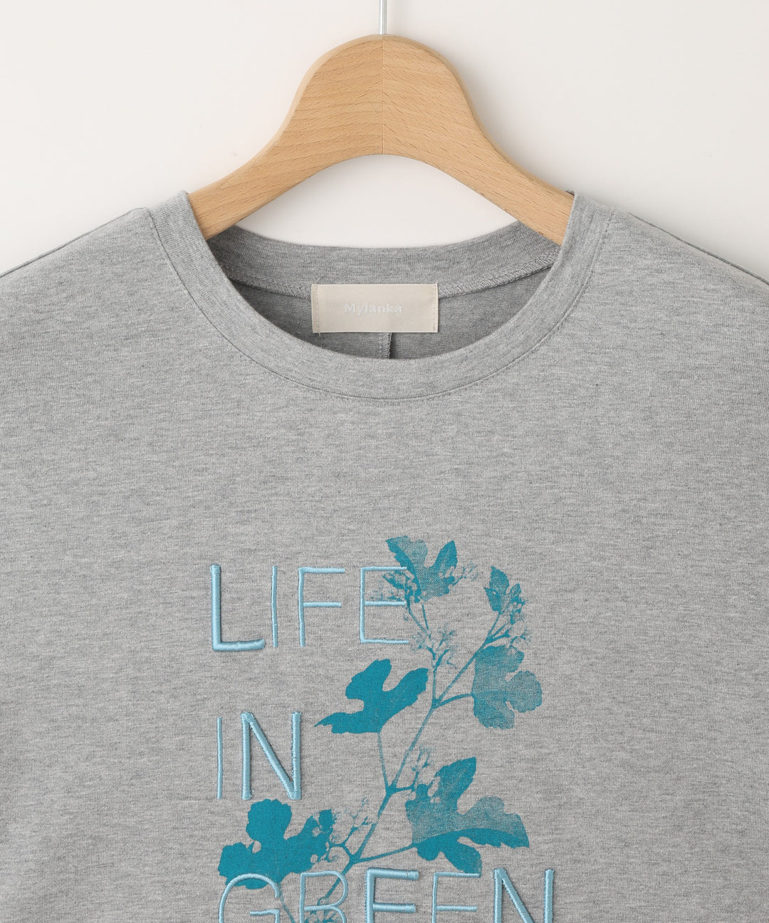ボタニカルロゴTシャツ