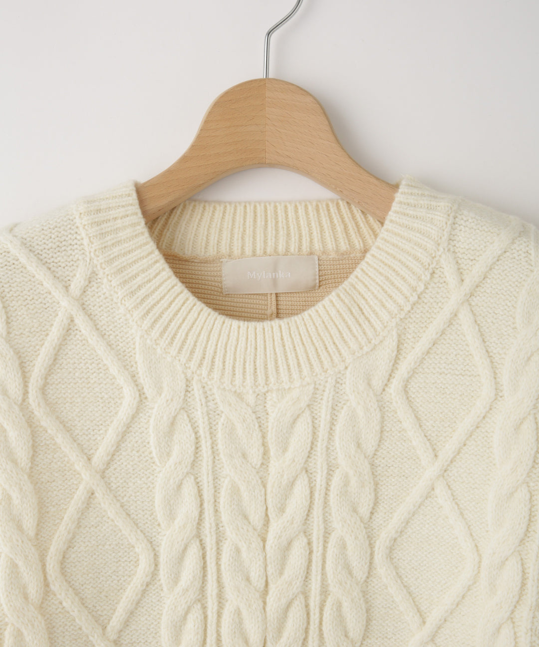 ケーブル畦配色ニット