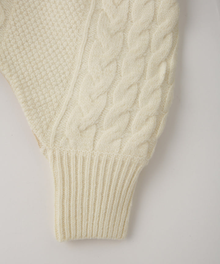 ケーブル畦配色ニット