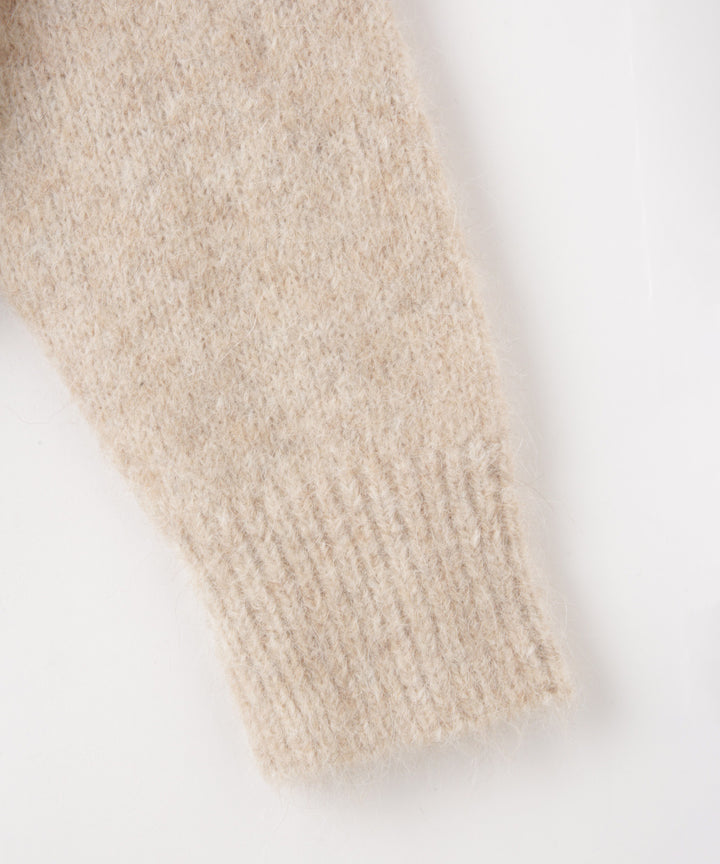 アルパカ混ハンドステッチニット