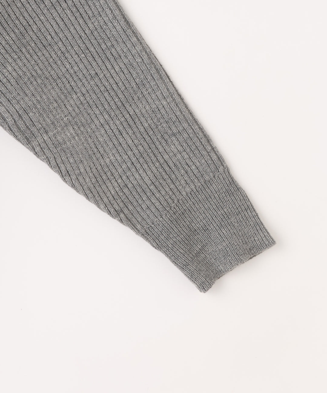 シルバー箔グラデーションリブニット